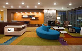 Fairfield Inn & Suites By Marriott St. Paul Northeast